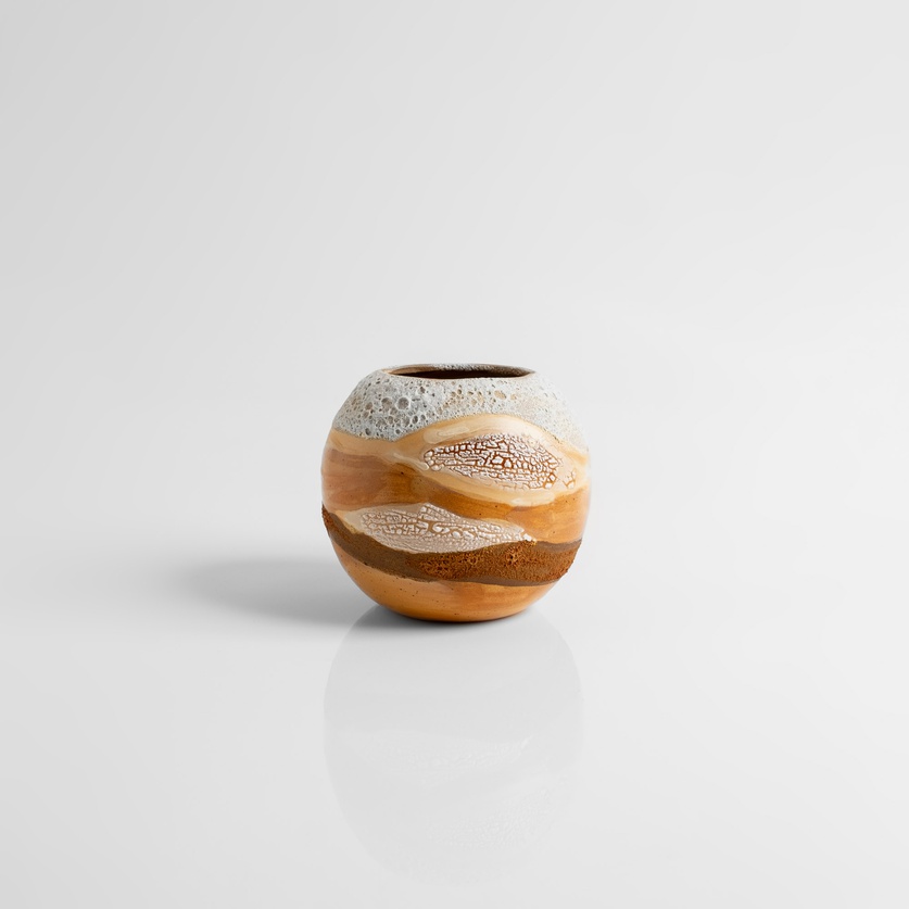 Spherical ceramic form in white and beige (small size)