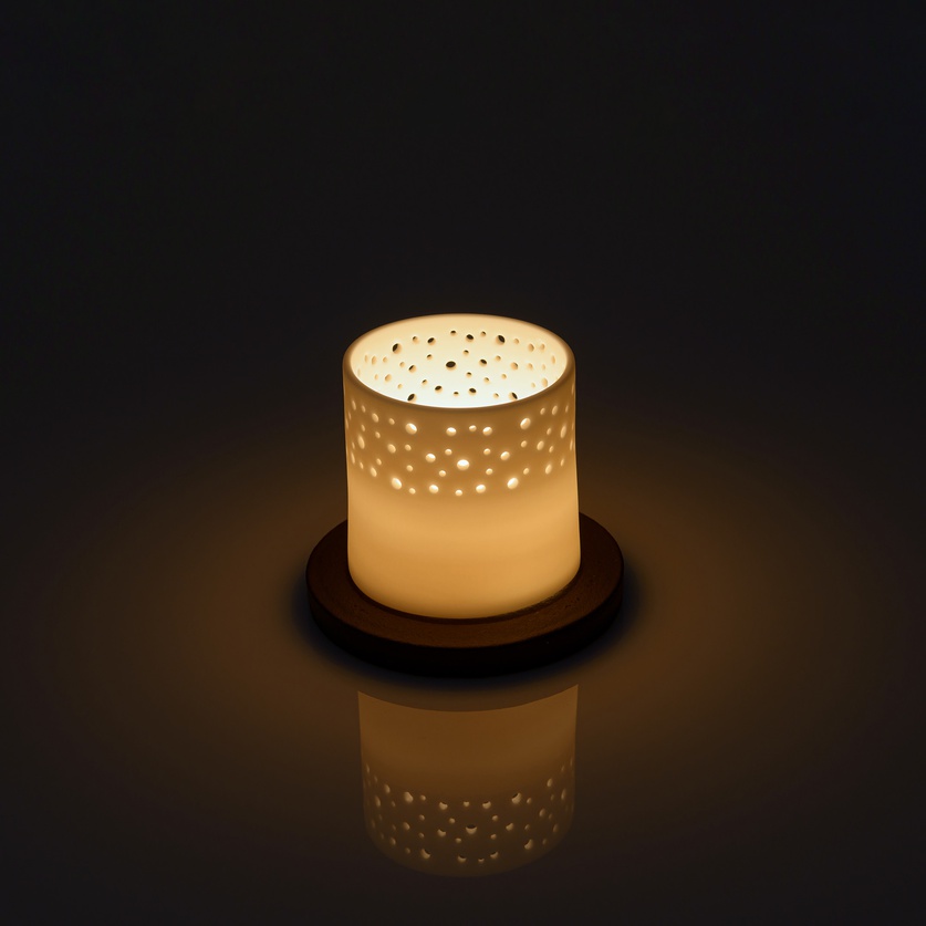 Porcelain candleholder