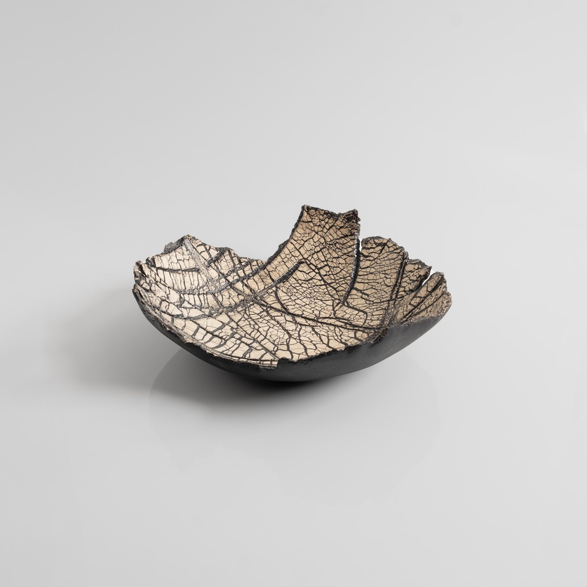 Κεραμική πιατέλα με σαγρέ επιφάνεια