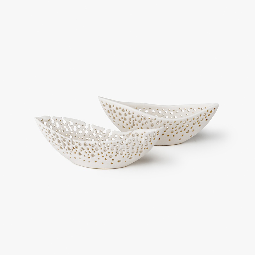 Porcelain little boat