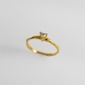 Impressive solitaire ring with a triangle diamond