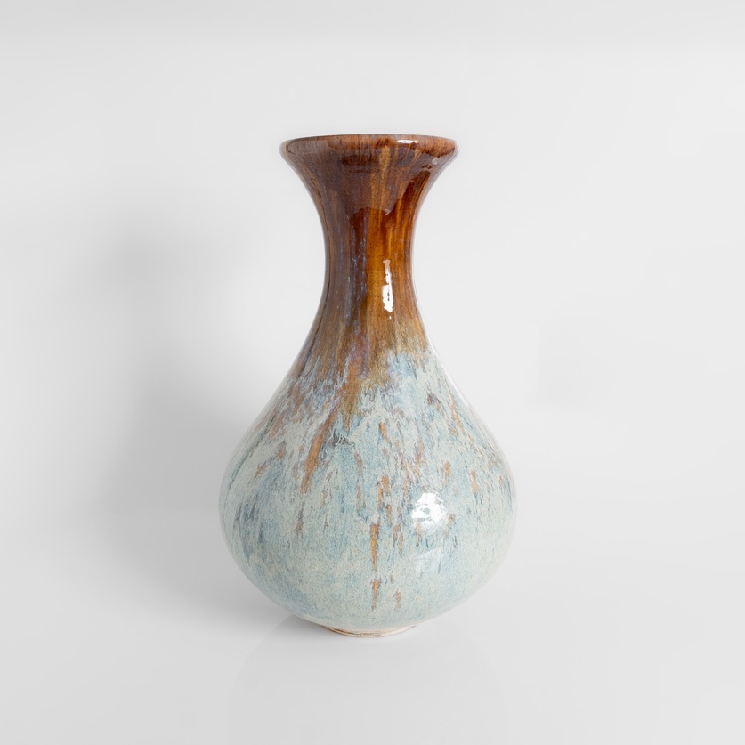 Majestic tall vase