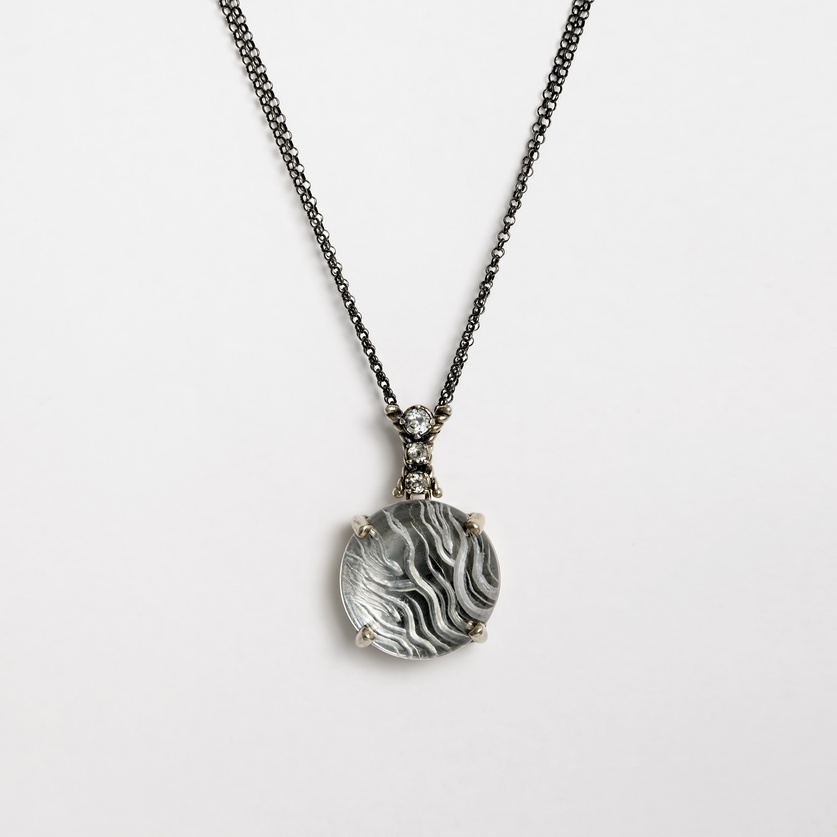 Fine quartz necklace with topaz