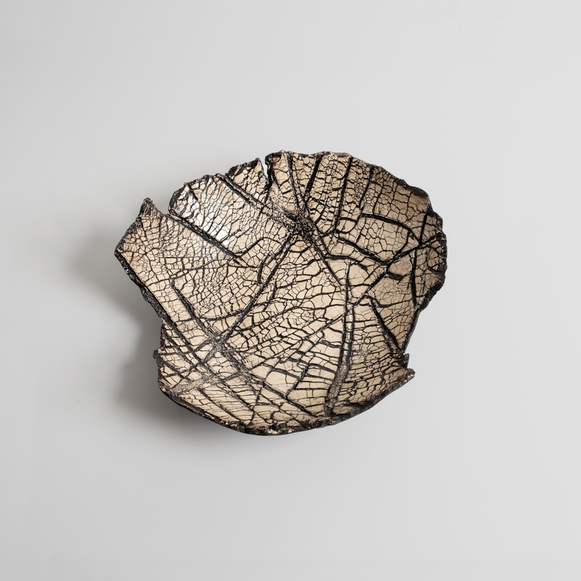 Κεραμική πιατέλα με σαγρέ επιφάνεια