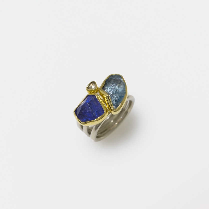 Stunning Aquamarine, tanzanite and brown diamond ring