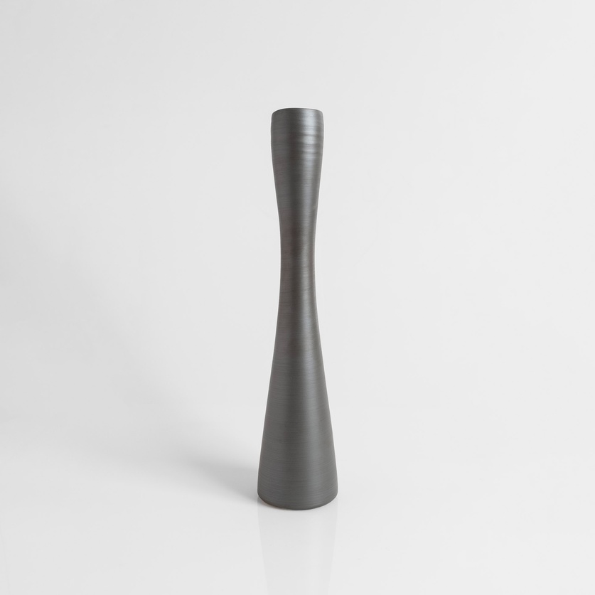 Hourglass-shaped ceramic form (medium size)