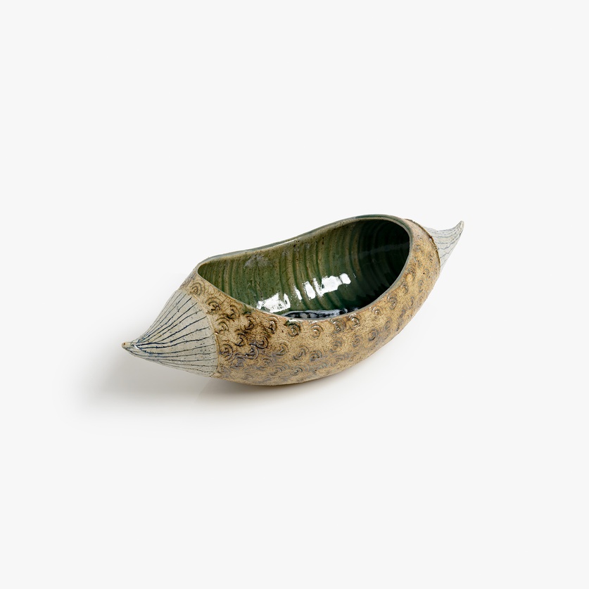 Ceramic "canoe-shaped" bowl