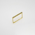 Elegant square ring in gold with brilliant-cut diamonds