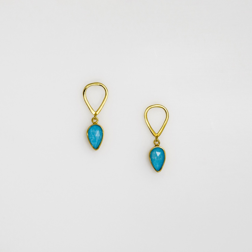 Fairytale gold earrings with doublet stone turquoise-quartz