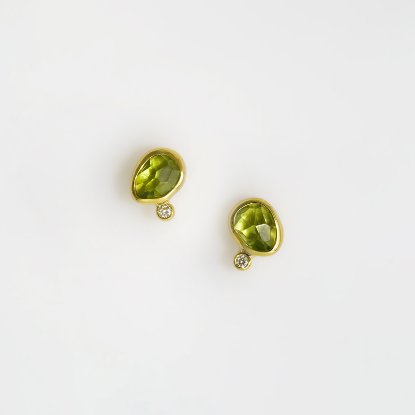 Elegant peridot & diamond earrings